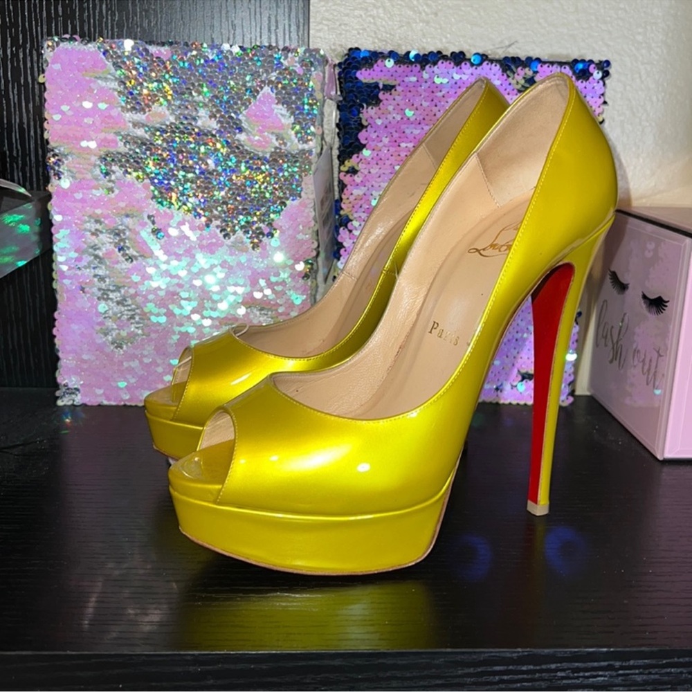 Christian Louboutin lady peep.